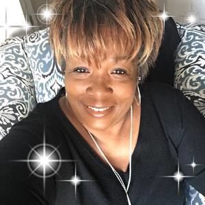 Meet your Posher, Renee